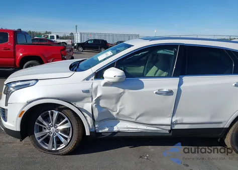 2025 Cadillac Xt5 Premium Luxury Awd z USA, uszkodzony, nr VIN 1GYKNDR48SZ158893